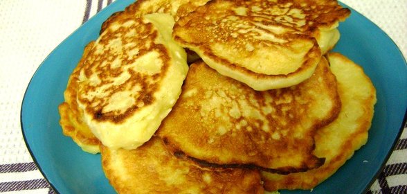 Кукурузные оладьи с кокосовой стружкой