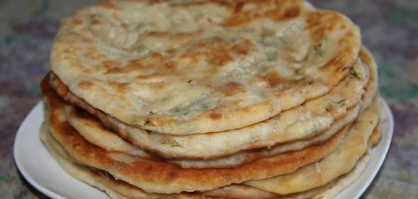 Сырные лепешки для завтрака за 15 минут