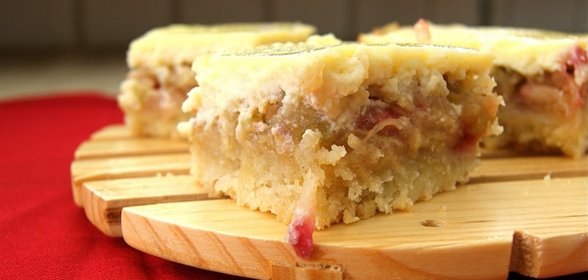 Шарлотка на сметане