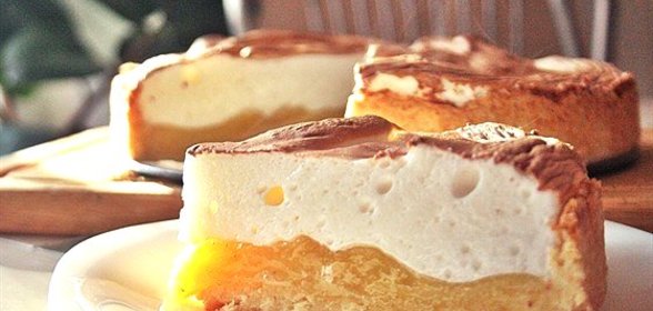 Лимонный пирог с запеченными белками