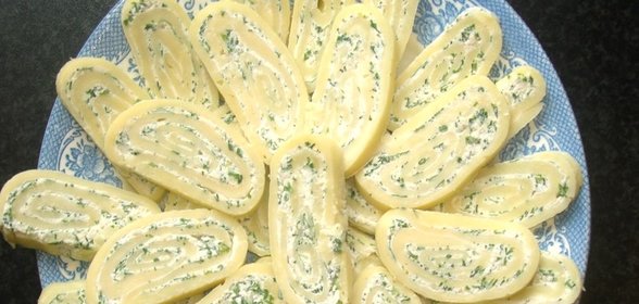 Рулет с зеленью