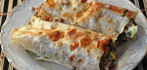 Рулет лаваш с фаршем в духовке