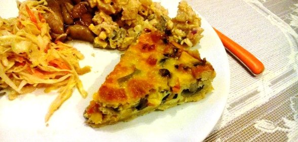 Киш с овощами и колбасным сыром