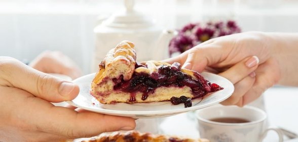 Яблочно-черничный пирог с тимьяном и специями из нестареющего теста