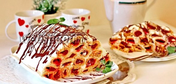 Блинный торт с вишней