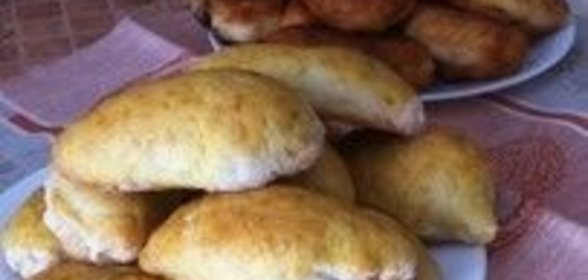 Пирожки дрожжевые на сухих дрожжах с грибами