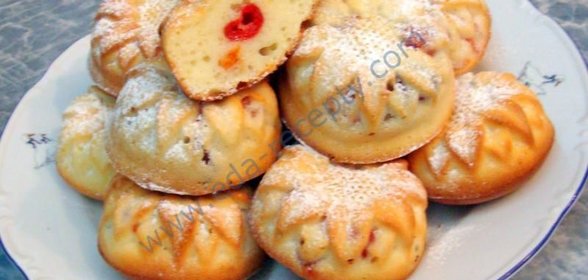 Сметанные кексы с сухофруктами