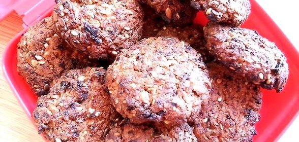 Овсяное печенье с сухофруктами с миндалем