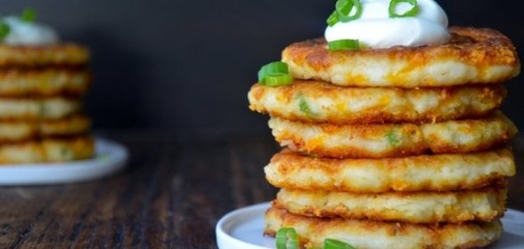 Картофельные оладьи с луком