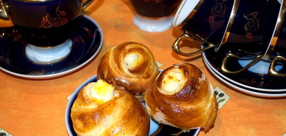 Пирожки с творогом из дрожжевого теста