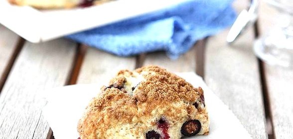 Лепешки с черникой