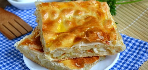 Слоеный пирог с рыбой