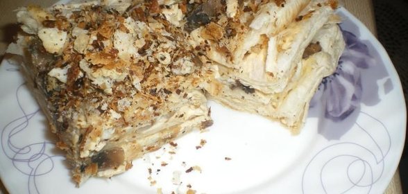 Закусочный торт наполеон с шампиньонами
