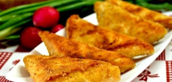 Треугольники из лаваша с сыром
