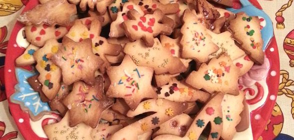 Праздничное песочное печенье