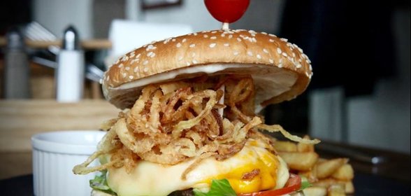 Сырный бургер