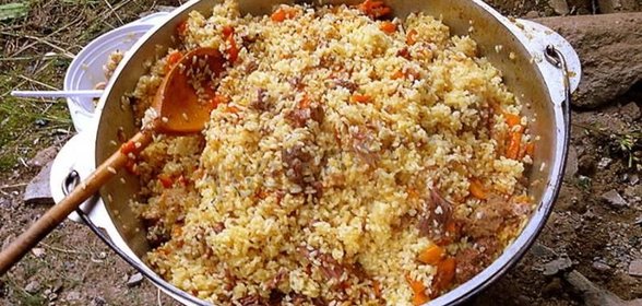 Плов с тушенкой