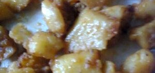 Картофель жареный с помидорами по домашнему