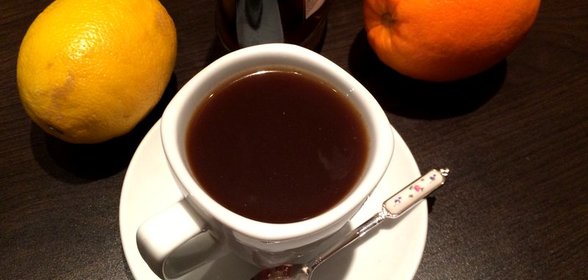 Кофе с пряностями, цедрой и коньяком