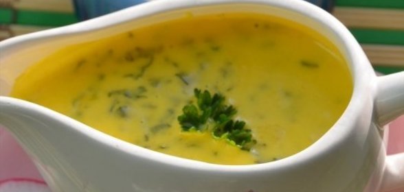 Салатная заправка с листьями редиса