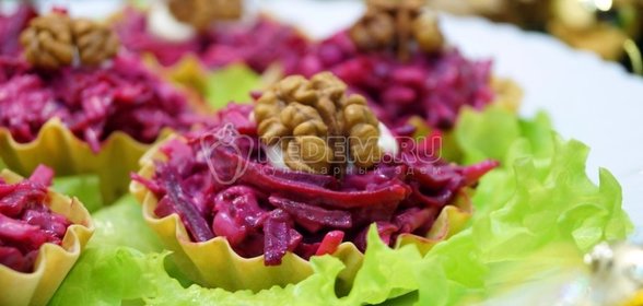 Свёкла с сыром в тарталетках