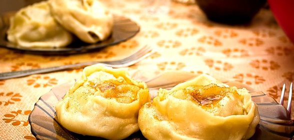 Манты с тыквой и мясом по-узбекски