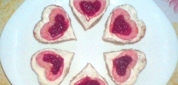 Мини-бутерброды Сердечки