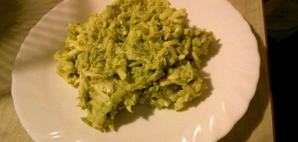 Салат с авокадо и сыром