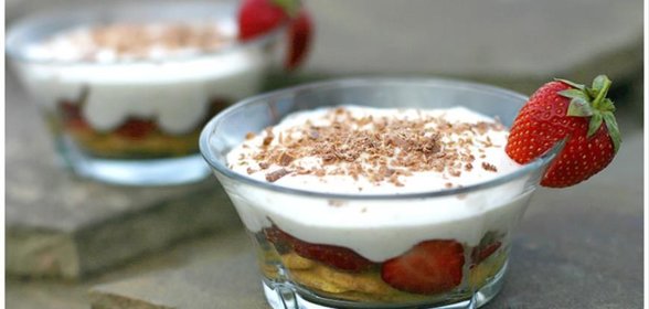 Трайфл Тирамису с клубникой