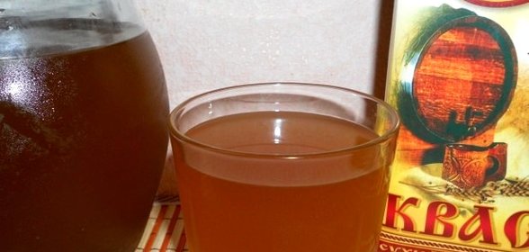 Квас из ржаных сухарей