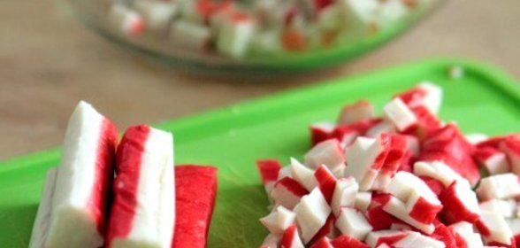 Салат-коктейль из морепродуктов