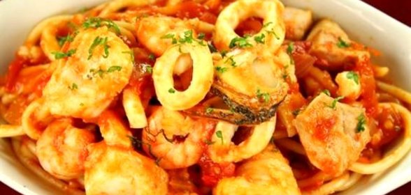 Кальмары с красным вином