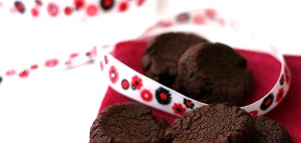 Шоколадное печенье с корицей и гвоздикой