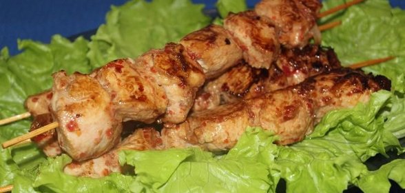 Курица на шпажках в духовке шашлык