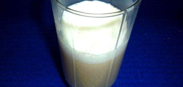 Латте с клубничным сиропом