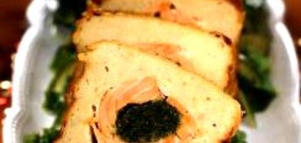 Рыбный рулет со шпинатной начинкой