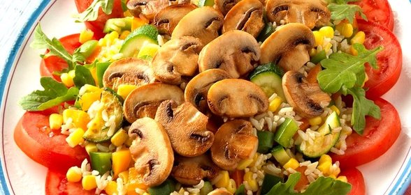 Салат из кукурузы и шампиньонов