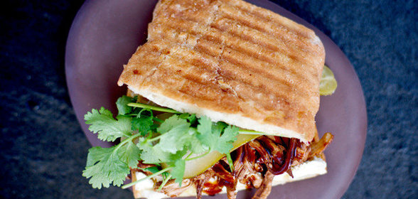 Сэндвич со свининой барбекю