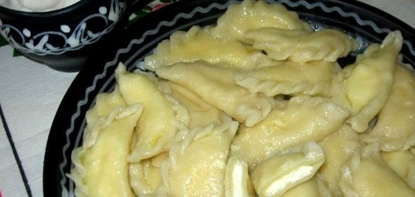 Вареники с творогом и вишней