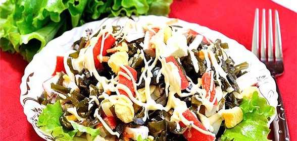 Салат с морской капустой