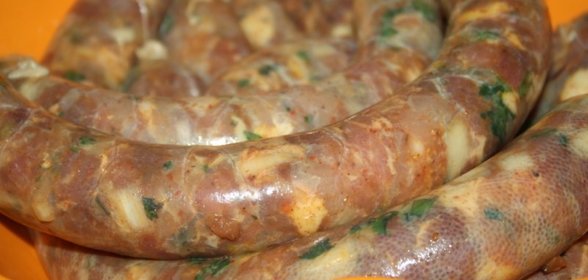 Домашние свино-говяжьи купаты-карри