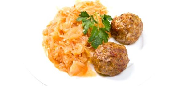 Тушеная капуста с картофелем