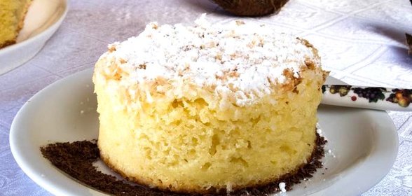 Кокосовый пирог на кислом молоке