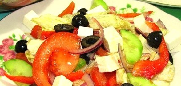 Греческий салат с пекинской капустой