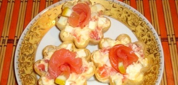 Тарталетки с семгой