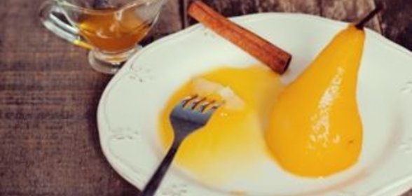Груша в шафрановом сиропе