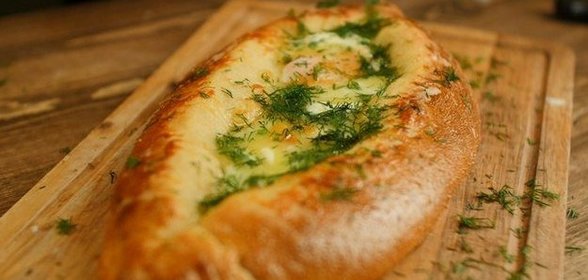 Хачапури по-аджарски