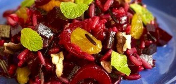 Салат из свеклы с изюмом