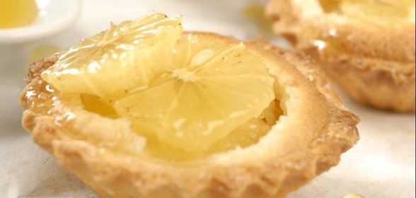 Песочные пирожные с лимонной начинкой