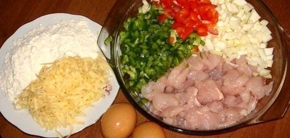 Котлеты из куриного мяса с овощами и сыром